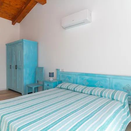 Alcumissu Bed and Breakfast Calangianus