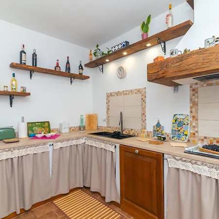 Alcumissu Bed and Breakfast Calangianus